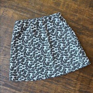 UO Black and White Floral Mini Skirt xs